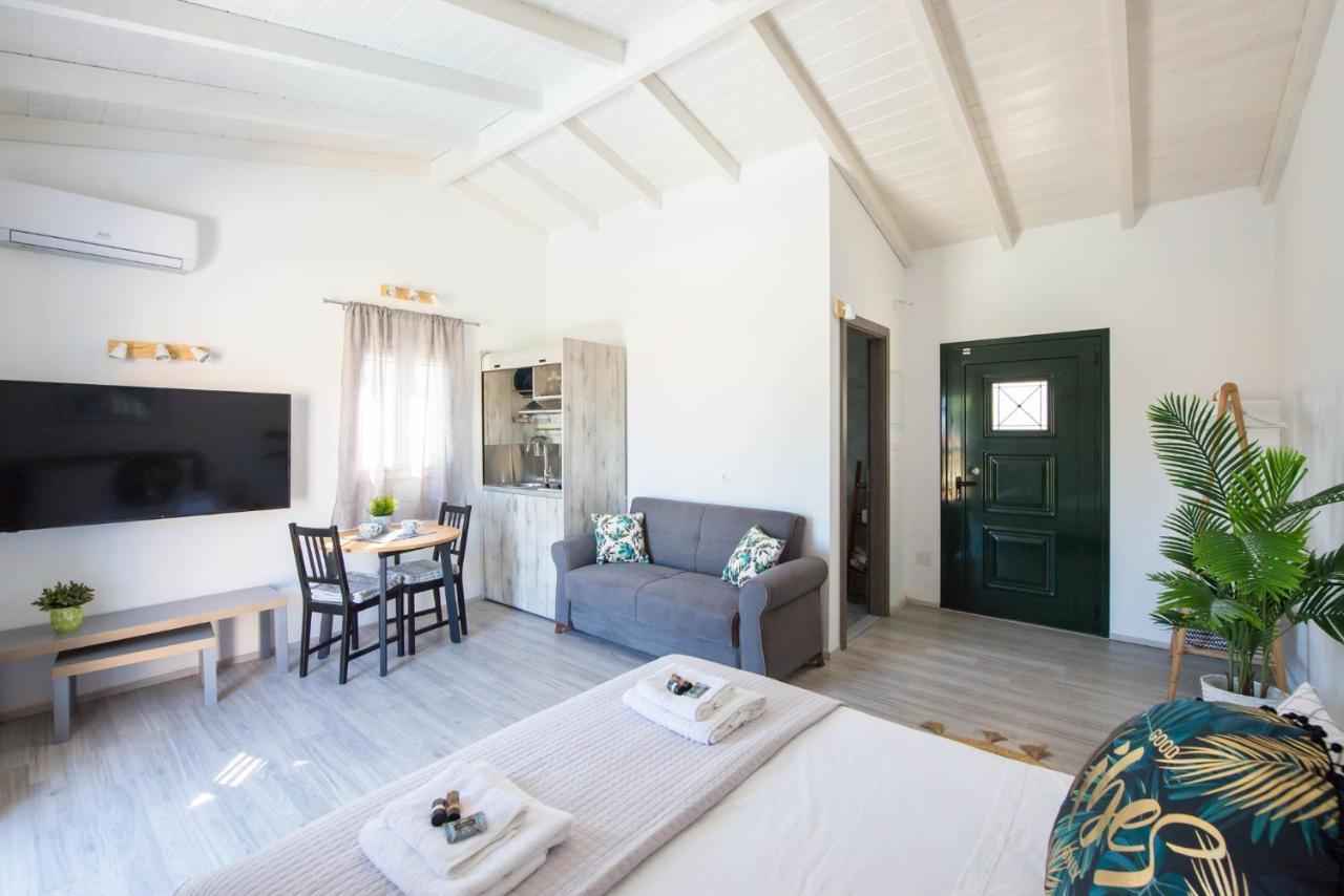 Acharavi Beach Villa Экстерьер фото